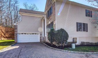 27 Brittany Ct, Atlantic Highlands, NJ 07716