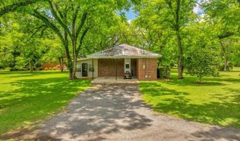 3104 Leggett Dr, Albany, GA 31721