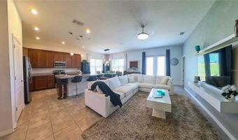 902 GRAND HILLTOP Dr, Apopka, FL 32703