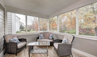 6052 Pine Bluff Dr, Avon, IN 46123