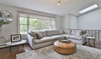 9 Edinburgh Dr, Bedford, NH 03110