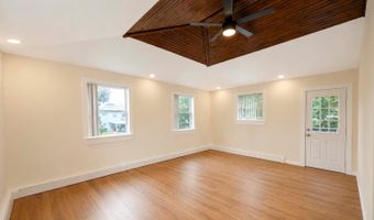 41 Madison Ave, Amityville, NY 11701