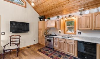 220 Old Maid Rd, Bayview, ID 83803
