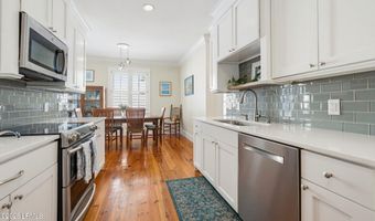 4 Addison St, Beaufort, SC 29907