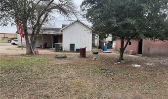 1905 S Reynolds St, Alice, TX 78332