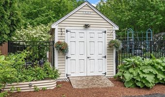 83 Pleasant St, Ayer, MA 01432
