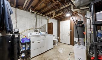 302 N Pratt St, Anamosa, IA 52220