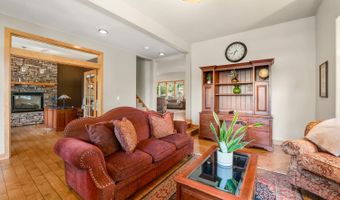 335 NW 17th St, Bend, OR 97701