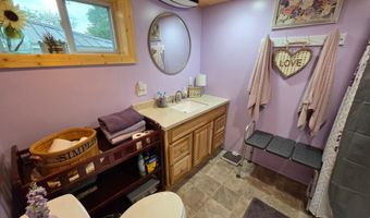 217 5TH St, Alpha, MI 49902