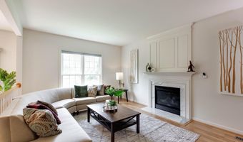 8101 GLEN ARBOR Dr, Baltimore, MD 21237
