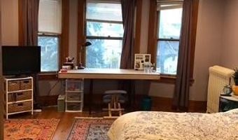 2 Maple Ave, Albany, NY 12208