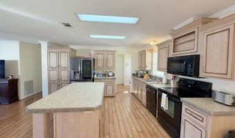 537 Mcpherson Dr, Alford, FL 32420