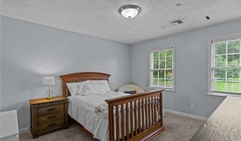 6 Jasons Grant Dr, Cumberland, RI 02864