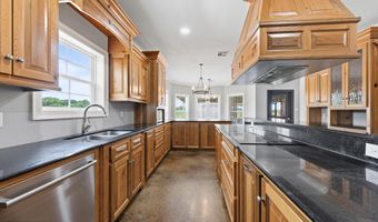 193 Highway 741, Arnaudville, LA 70512