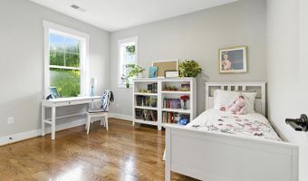 9206 FERNWOOD Rd, Bethesda, MD 20817