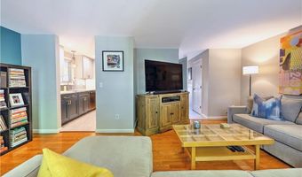 28 Marigold Cir, North Providence, RI 02904