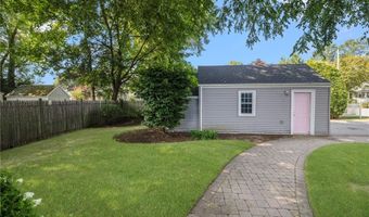 154 Chapmans Ave, Warwick, RI 02886