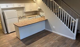 528 E Navajo Ave Apt 3, Apache Junction, AZ 85119