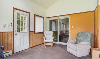 136 N Chillicothe Rd, Aurora, OH 44202