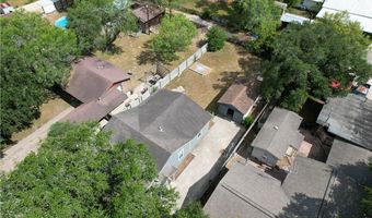702 Jefferson St, Alice, TX 78332
