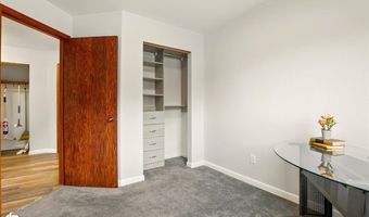 9740 Vanguard Dr #32, Anchorage, AK 99507