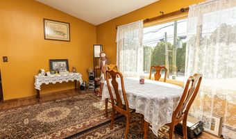 206 Fairview Ave, Auburn, ME 04210