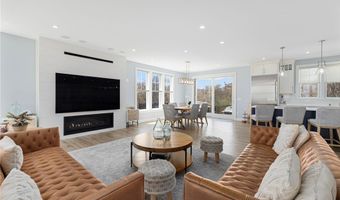 1046 Ocean Rd, Narragansett, RI 02882