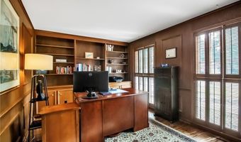 150 Brandywine Dr, Amherst, NY 14221