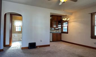 107 W Walnut St, Anamosa, IA 52205