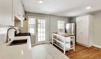2905 16TH Rd S 2905B, Arlington, VA 22204