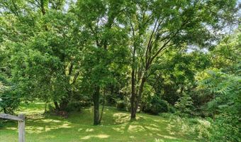 5916 Woodmont Ave, Cincinnati, OH 45213