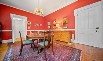 33 Kay St, Newport, RI 02840