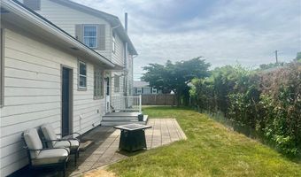 45 Rosemary St, Cranston, RI 02920
