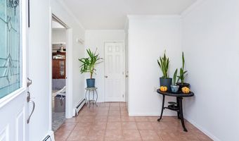 35 Mendes Rd, Danbury, CT 06811