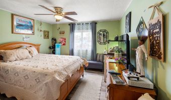 8 Mary Ct, Barnegat, NJ 08005