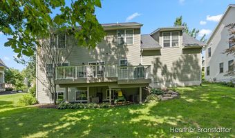 4936 W Village Trl SE, Ada, MI 49301