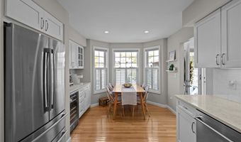 14 Fox Dr 14, Narragansett, RI 02882