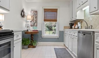 3114 WESTGATE Dr, Albany, GA 31721