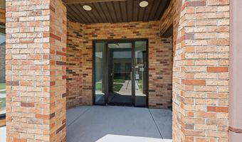 1287 Worthington Woods Blvd, Columbus, OH 43085