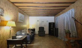 878 County Line Rd, Amityville, NY 11701