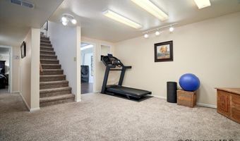 821 BRITTANY Dr, Cheyenne, WY 82009