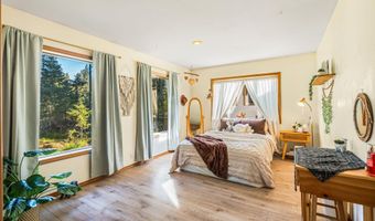 883 Mountain View Rd, Clark Fork, ID 83811