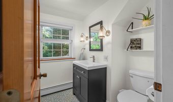 1235 Weeks Mills Rd, Augusta, ME 04330