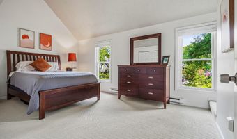 46 Pine Hill Dr, Bath, ME 04530