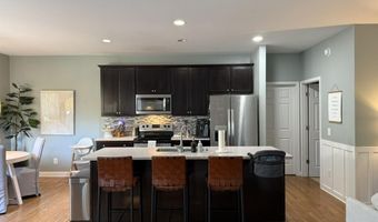 124 Lightwater Dr, Aberdeen, NC 28315