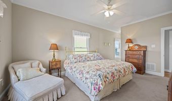 1711 E Fort Macon Rd, Atlantic Beach, NC 28512