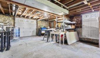 67 Obtuse Hill Rd, Brookfield, CT 06804