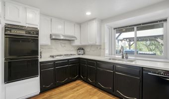 27802 Via Amistosa, Agoura Hills, CA 91301