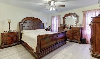 10 East St 316, Cranston, RI 02920