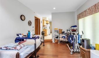 113 Meadow Spring Ln, Amherst, NY 14051